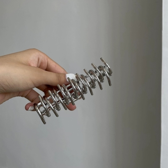 NEW! Hair Accessories - Picture 5 of 5